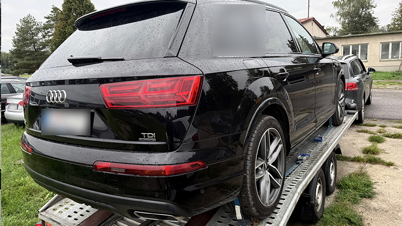 Reálny odťah Audi Q7 z Česka