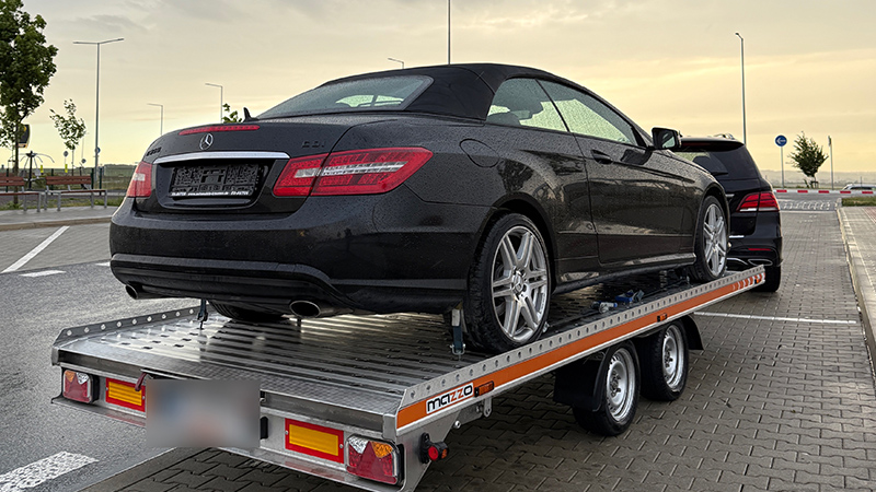 Reálny odťah Mercedes cabrio z Chorvátska